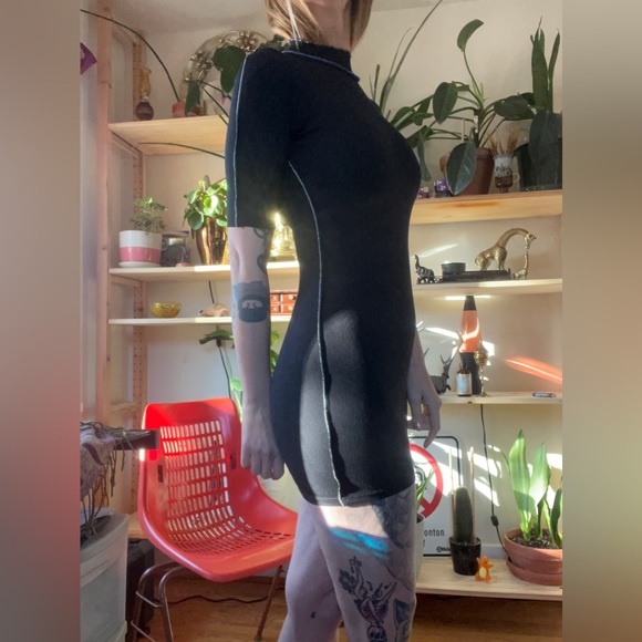 ** SOLD ** Topshop little black dress - Picture 4 of 7